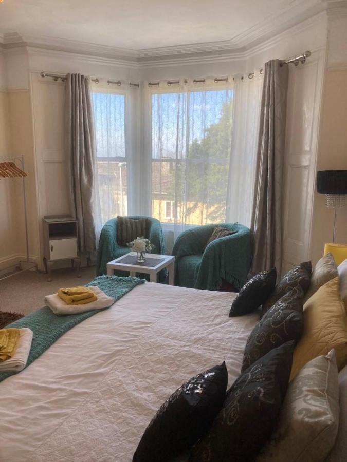 Pierview Place * Weston-super-Mare